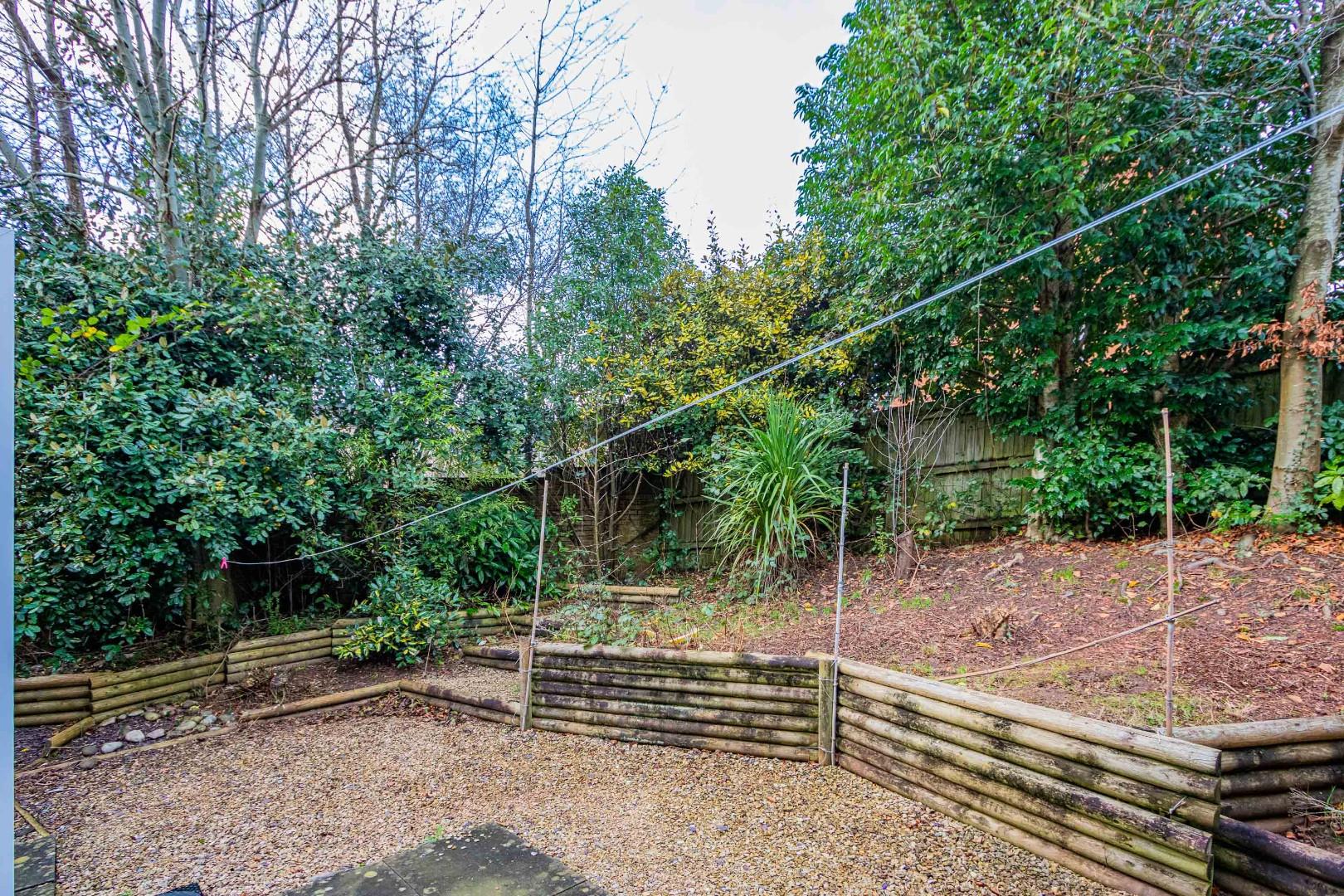 Youghal Close, Pontprennau — photograph 8